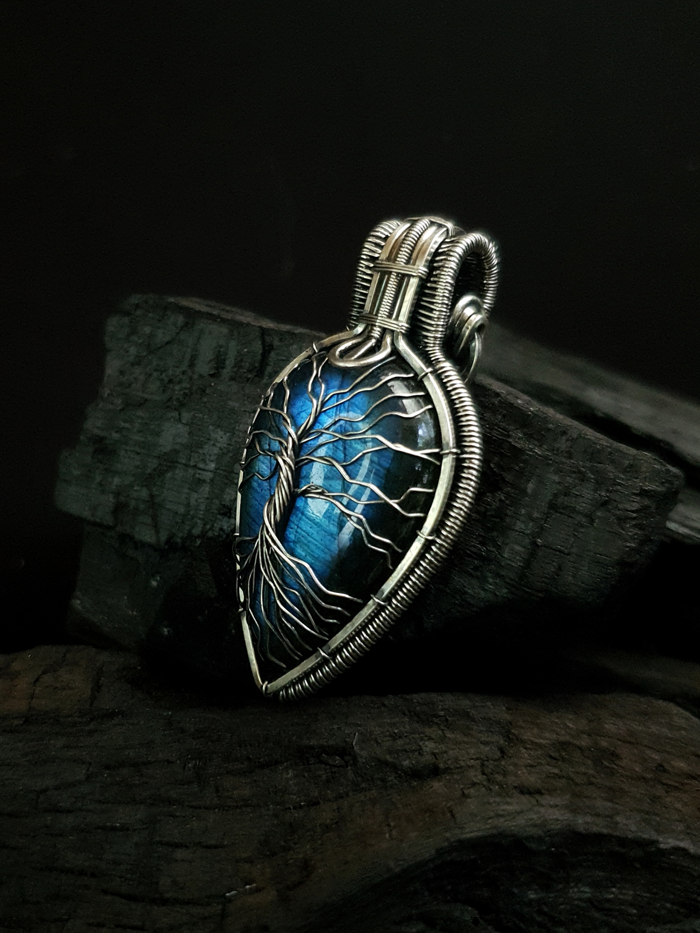 Tree of Life - Blue Labradorite & Silver wire pendant