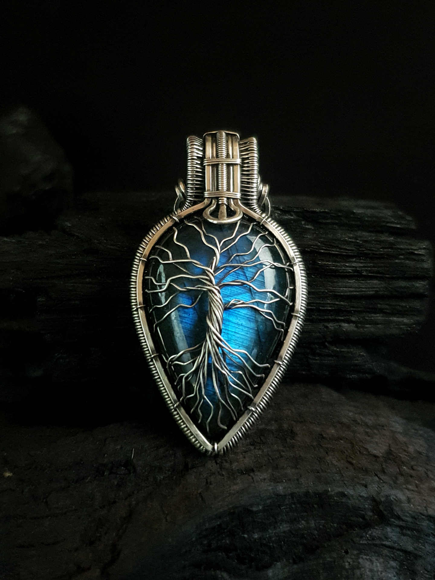 Tree of Life - Blue Labradorite & Silver wire pendant